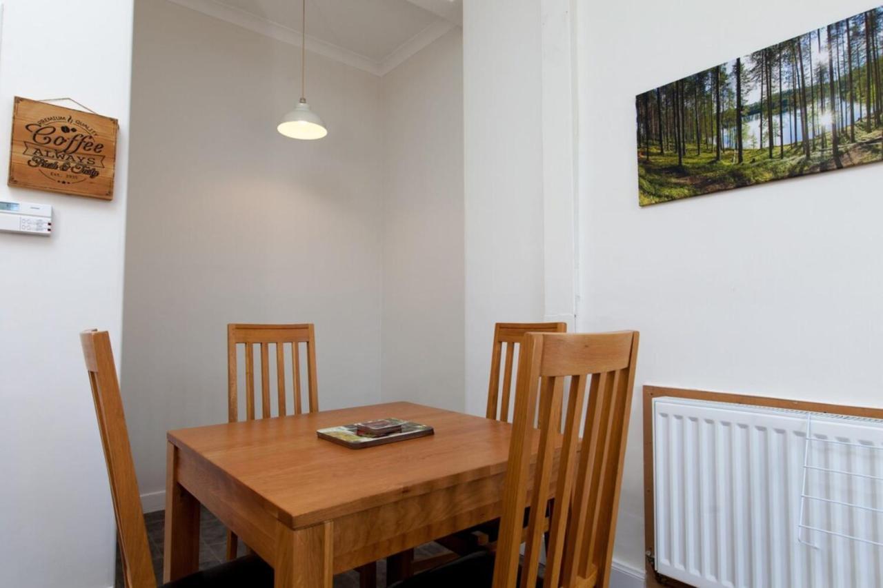 אדינבורו Spacious And Bright Polworth Flat מראה חיצוני תמונה