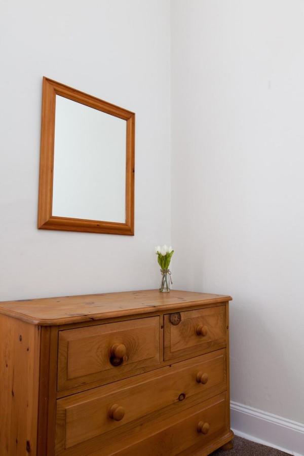 אדינבורו Spacious And Bright Polworth Flat מראה חיצוני תמונה